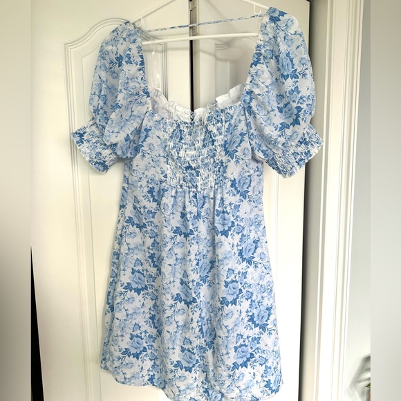 Short Floral Dress, Size M - Picture 2 of 2